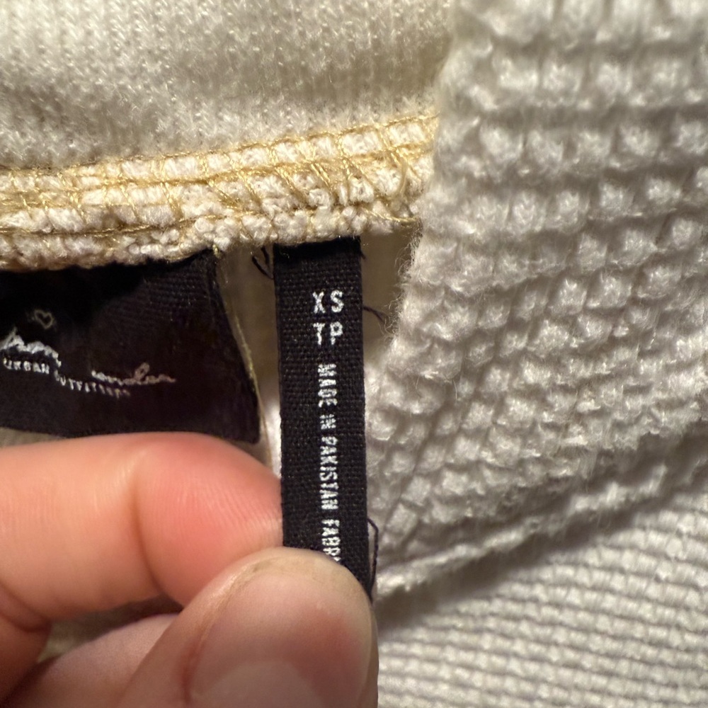 Urban Outfitters Waffle Knit Cropped Hoodie XS Cream Thermal Pullover - Picture 3 of 4